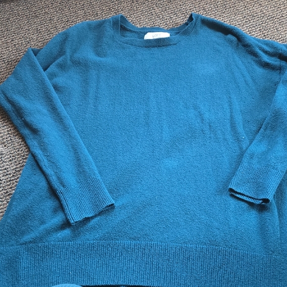 LOFT Sweaters - LOFT teal Crew Neck Sweater With Side Slits And Ribbed Details Oversized